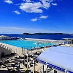Διαμέρισμα Jadran *