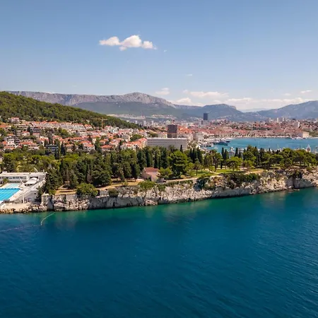 Ξενοδοχείο Sustipan 3*