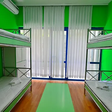 Hotel Sustipan 3*