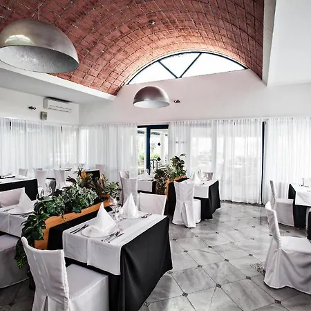 Sustipan Hotel