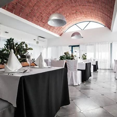 Hotel Sustipan